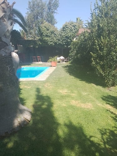 Arriendo Casa 3D 2B 4E 1B Chicureo - Colina