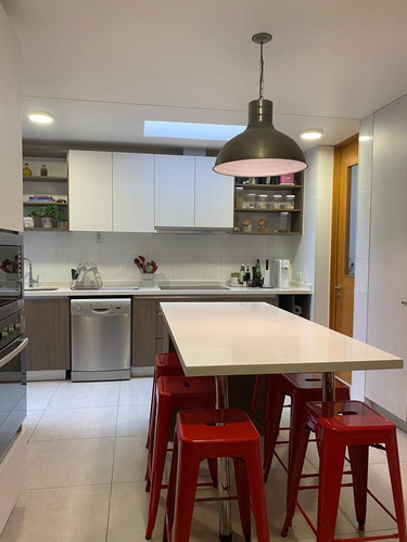 Venta Casa NOSP 6D en suite Walk-in cl&oacute;set 5B 4E 1B Chicureo - Colina