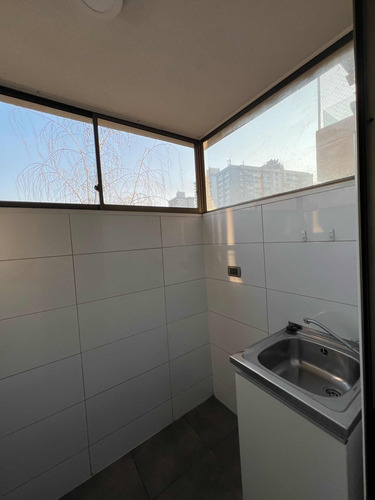 Arriendo Departamento 2D 2B 1E 1B Metro Bilbao - Providencia