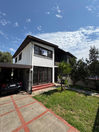 Arriendo Casa 3D 2B 2E 1B Sebasti&aacute;n Elcano - Las Condes