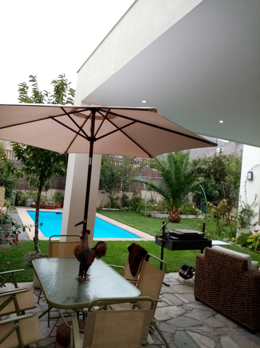 Arriendo Casa 4D en suite Walk-in cl&oacute;set 4B 3E 1Bd Chicureo - Colina