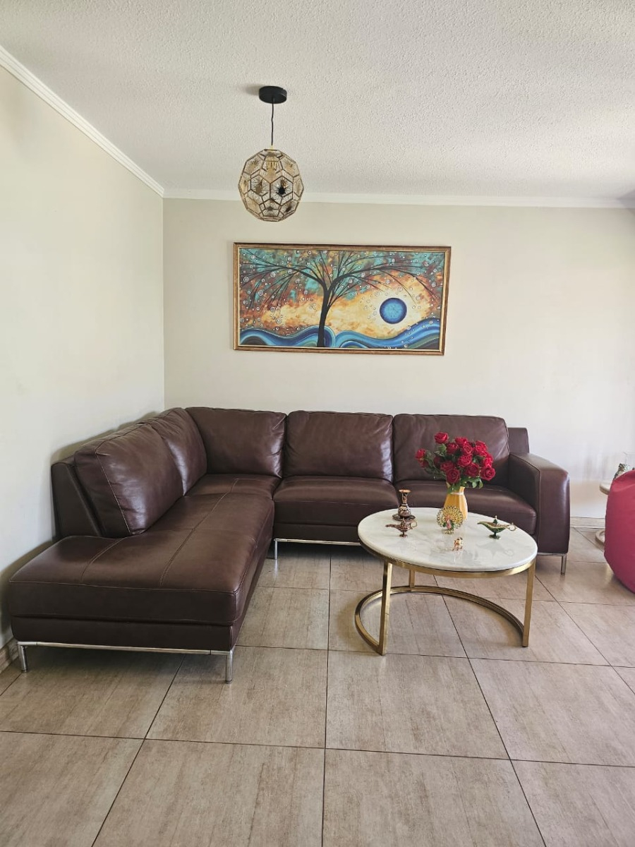 Arriendo Casa 6D en suite Walk-in cl&oacute;set 3B 3E 1Bd Chicureo - Colina