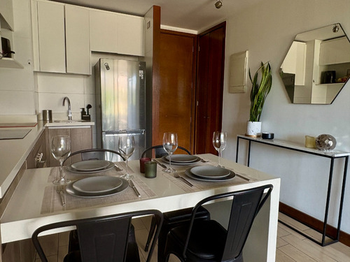 Arriendo Departamento S 2D en suite Walk-in cl&oacute;set 2B 1E 1B Mall Sport - Las Condes