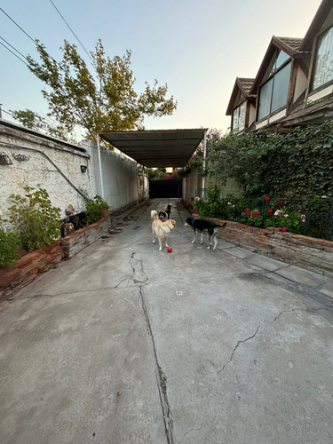 Arriendo Casa NO 4D en suite 3B 3E 1B Los Dominicos - Las Condes