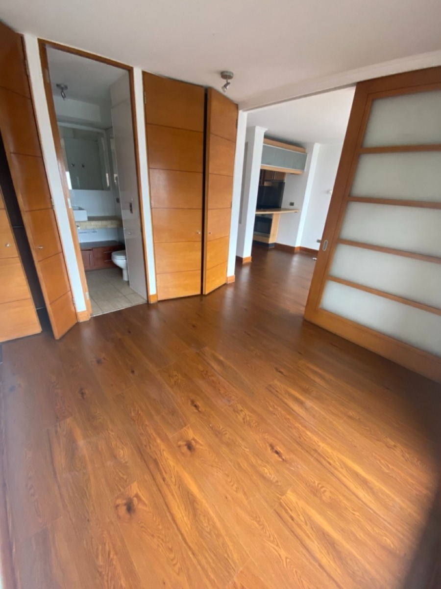 Venta Departamento P 1D en suite 1B 1E 1Bd Metro Escuela Militar - Las Condes
