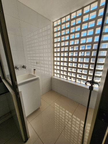 Arriendo Departamento NO 3D en suite Walk-in cl&oacute;set 2B 2E 1B Mall Sport - Las Condes