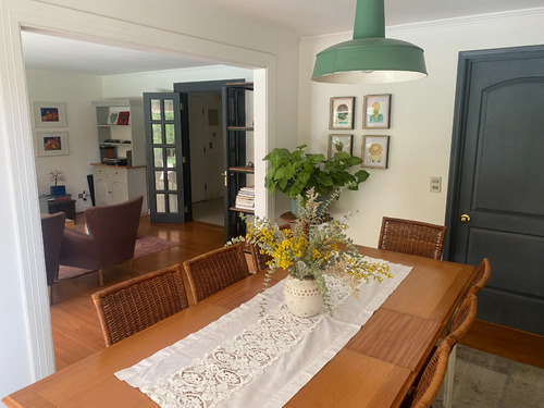 Venta Casa NOSP 4D en suite Walk-in cl&oacute;set 4B 2E 1B San Carlos de Apoquindo - Las Condes