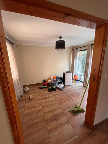 Arriendo Casa 4D 1B 2E Antigua Lo Barnechea - Lo Barnechea