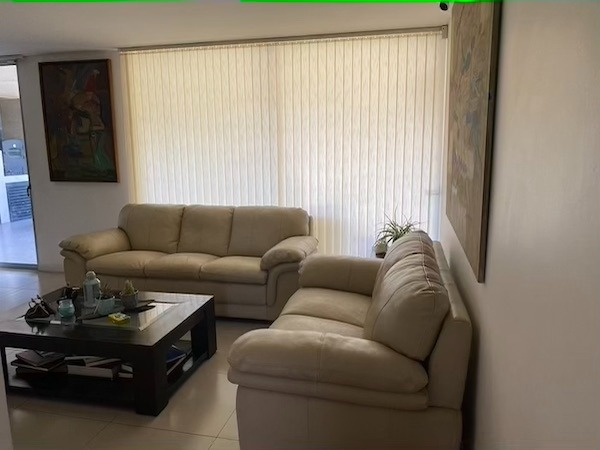 Venta Casa O 4D en suite Walk-in cl&oacute;set 4B 3E Chicureo - Colina