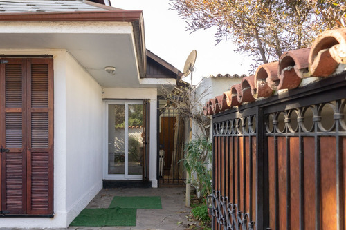 Arriendo Casa NP 3D 2B 3E 1B Blest Gana - La Reina