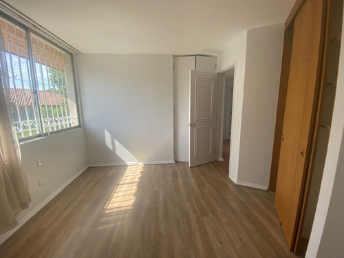 Arriendo Casa 4D 4B 3E 1B Carlos Ossand&oacute;n - La Reina