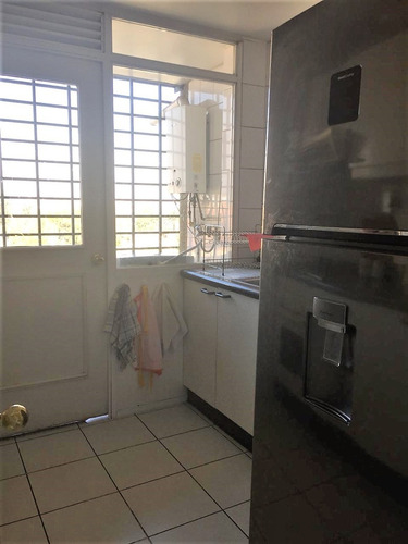 Arriendo Departamento SO 2D en suite 2B 1E 1B Metro Bilbao - Providencia