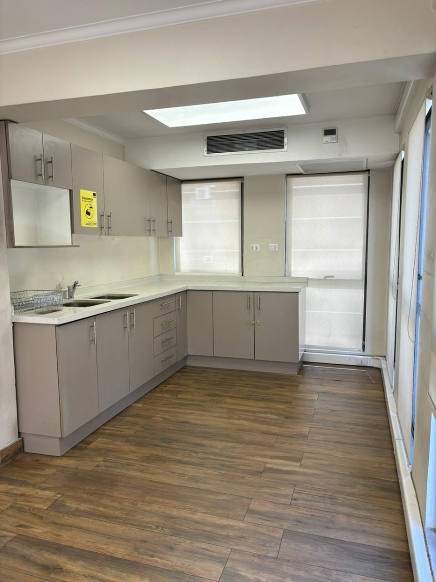 Arriendo Oficina NOSP 12B 10E 8Bd Manuel Montt - Providencia
