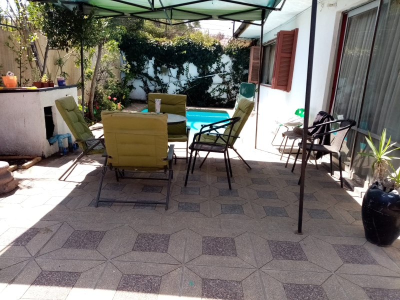 Venta Casa 3D 2B 2E Troncos Viejos - La Reina