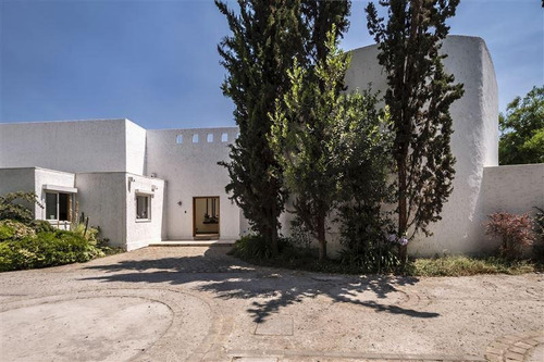 Arriendo Casa 6D en suite Walk-in cl&oacute;set 6B 6E 1B Chicureo - Colina