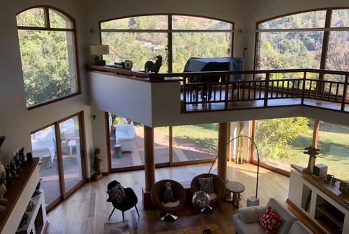 Venta Casa NOSP 5D en suite Walk-in cl&oacute;set 3B 10E 1B El Array&aacute;n - Lo Barnechea