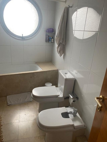 Arriendo Departamento SO 4D en suite Walk-in cl&oacute;set 4B 2E 1B Barrio El Golf - Las Condes