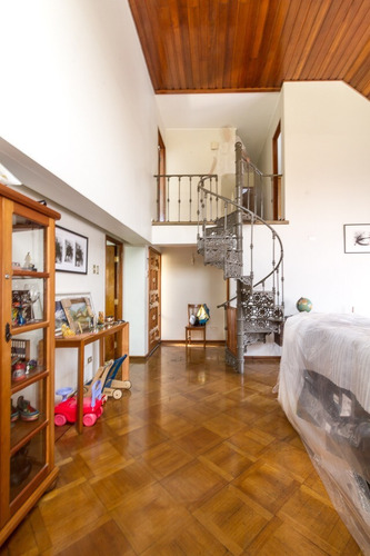 Venta Casa NO 6D en suite Walk-in cl&oacute;set 3B 2E 1B Parque Arauco - Las Condes