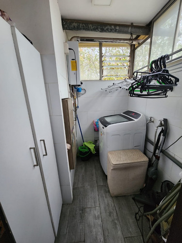 Venta Departamento O 3D en suite 2B 1E 1B Metro Tobalaba - Mall Costanera - Providencia