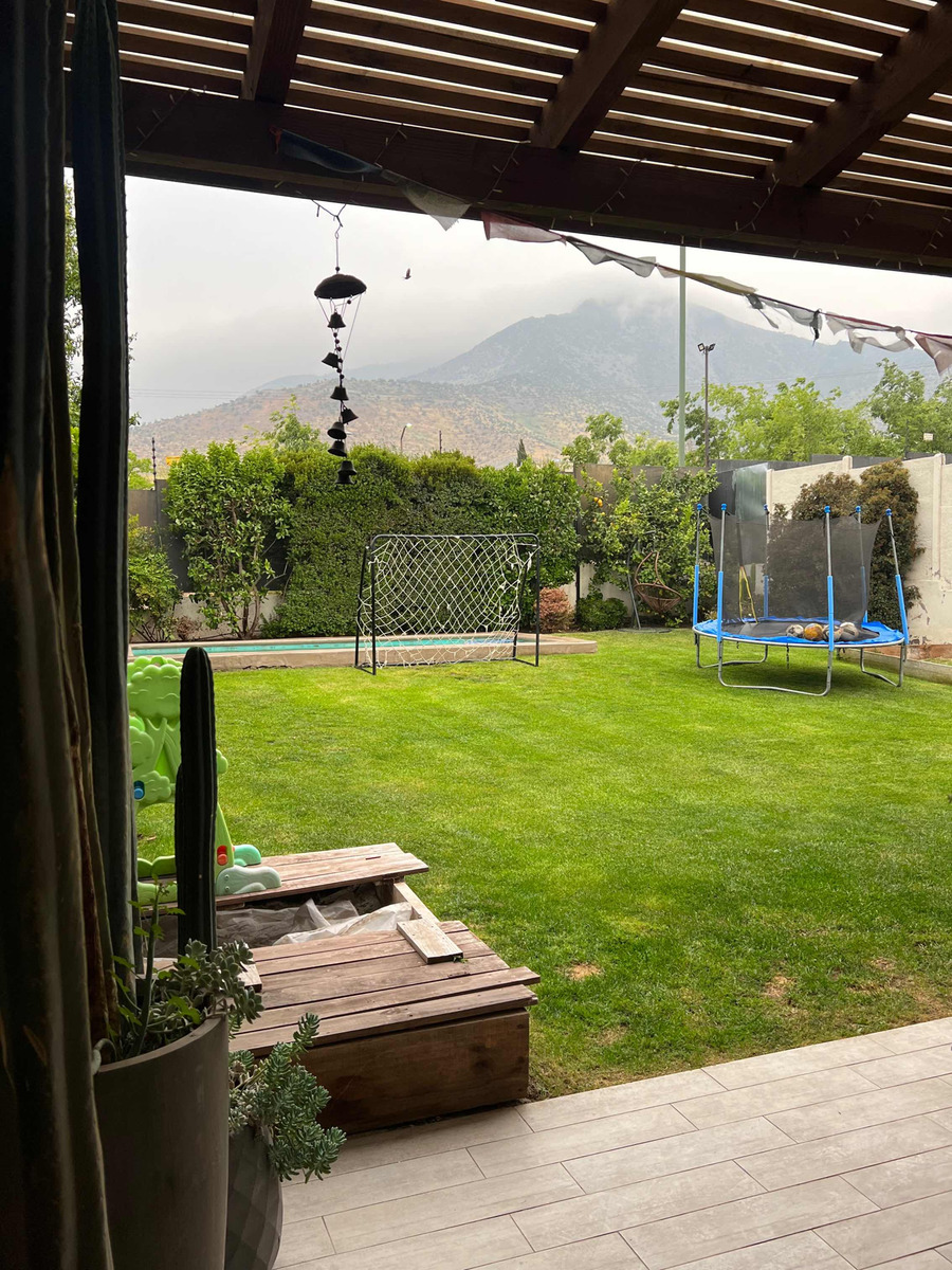 Venta Casa 4D 4B 2E Chicureo - Colina