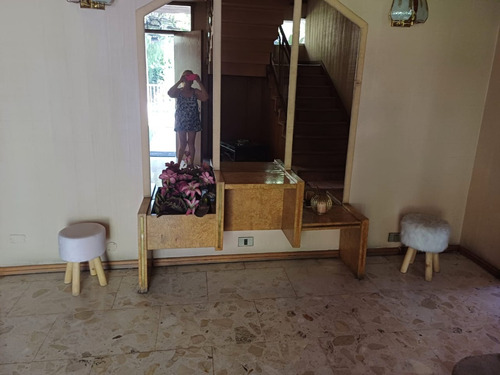 Arriendo Casa NO 6D 5B 6E 1B Metro Escuela Militar - Las Condes