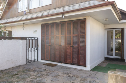 Arriendo Casa NP 3D 2B 3E 1B Blest Gana - La Reina