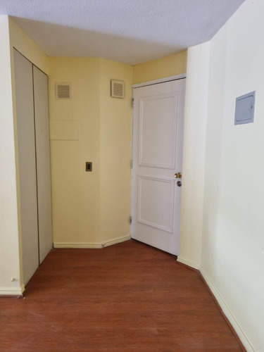 Arriendo Departamento P 3D en suite 2B 1E Metro Monse&ntilde;or Eyzaguirre - &Ntilde;u&ntilde;oa