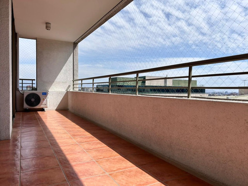 Arriendo Departamento SP 2D en suite 2B 1E 1B Barrio El Golf - Las Condes