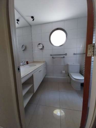 Arriendo Departamento P 4D en suite 5B 2E Parque Arauco - Las Condes