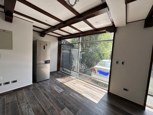 Arriendo Casa 6D en suite Walk-in cl&oacute;set 4B 4E 1B Metro Manquehue - Apumanque - Las Condes