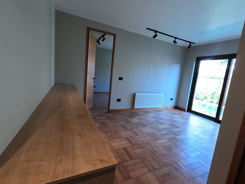 Venta Casa 3D 3B 2E Estadio Croata - Vitacura