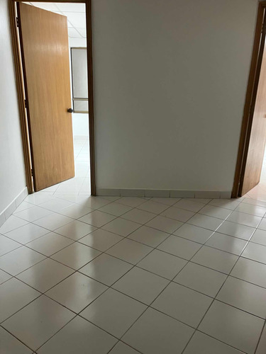 Arriendo Oficina 2B 1E Barrio El Golf - Las Condes