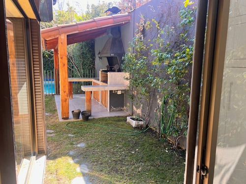 Arriendo Casa NO 6D en suite Walk-in cl&oacute;set 6B 6E 2B San Carlos de Apoquindo - Las Condes