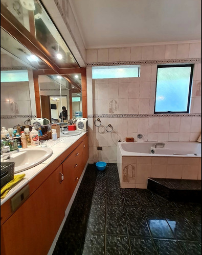 Venta Casa 5D 4B 5E Carlos Ossand&oacute;n - La Reina