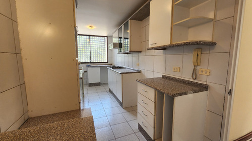 Venta Departamento NO 4D en suite Walk-in cl&oacute;set 3B 1E 1B Rotonda Atenas - Las Condes