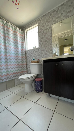 Venta Casa N 4D en suite 2B 1E 1B  - Colina