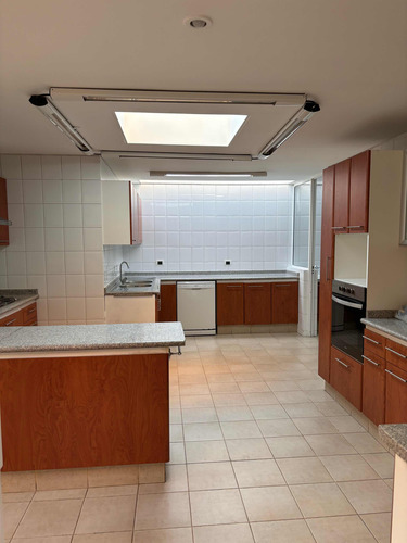 Arriendo Casa 5D 6B 4E 1B Los Trapenses - Lo Barnechea