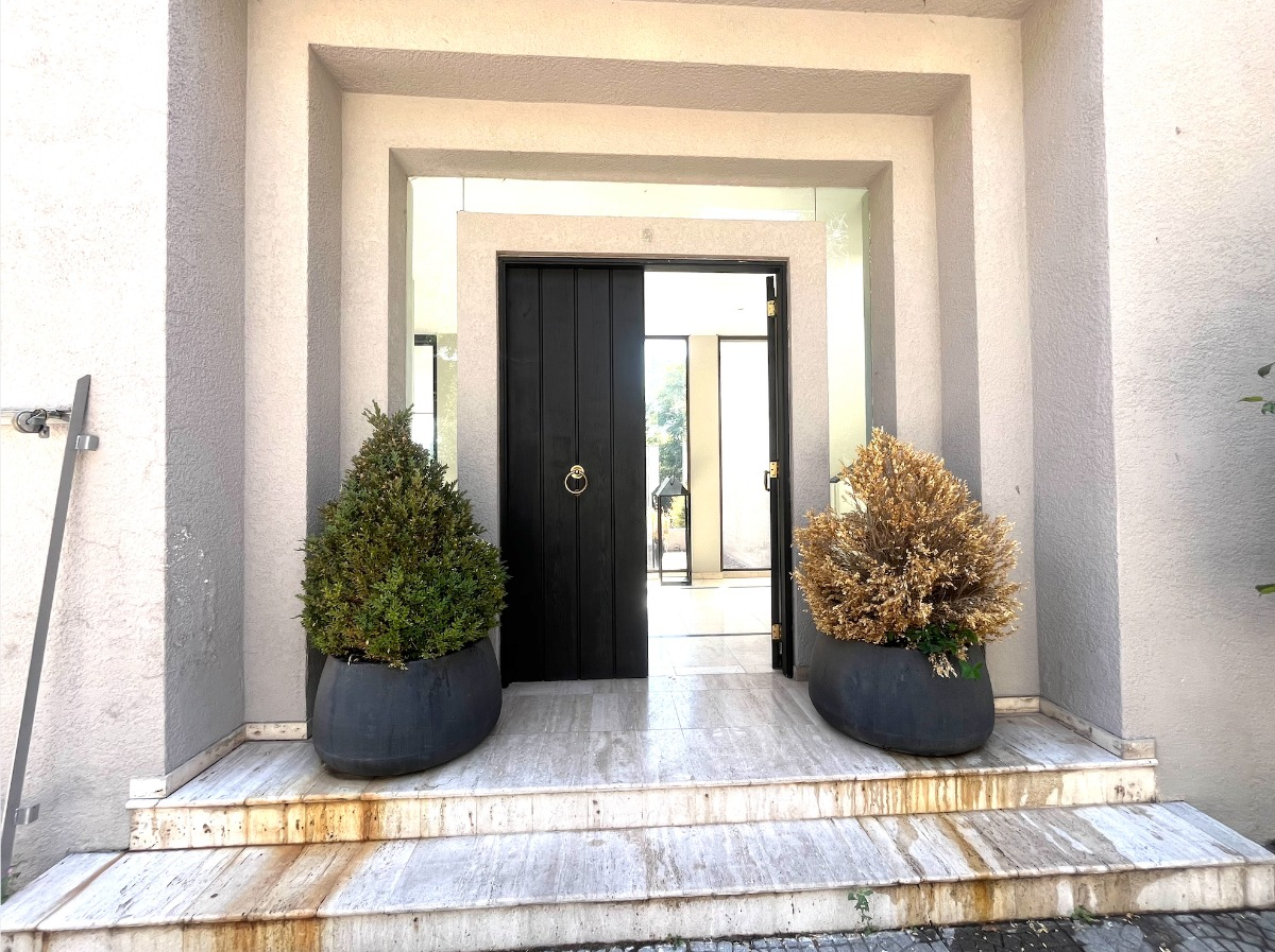 Venta Casa NO 5D en suite Walk-in cl&oacute;set 4B 9E 3Bd El Huinganal - Lo Barnechea