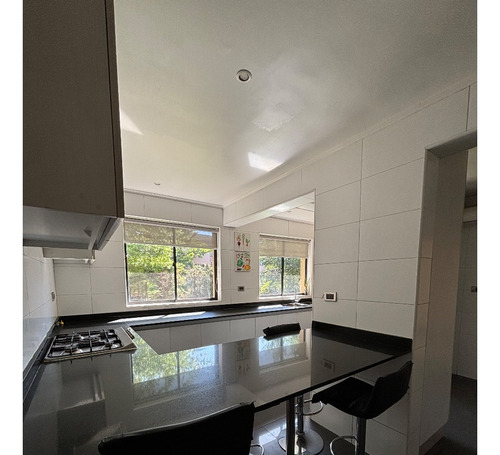 Arriendo Casa 6D en suite Walk-in cl&oacute;set 4B 3E 1B Quinchamal&iacute; - Las Condes