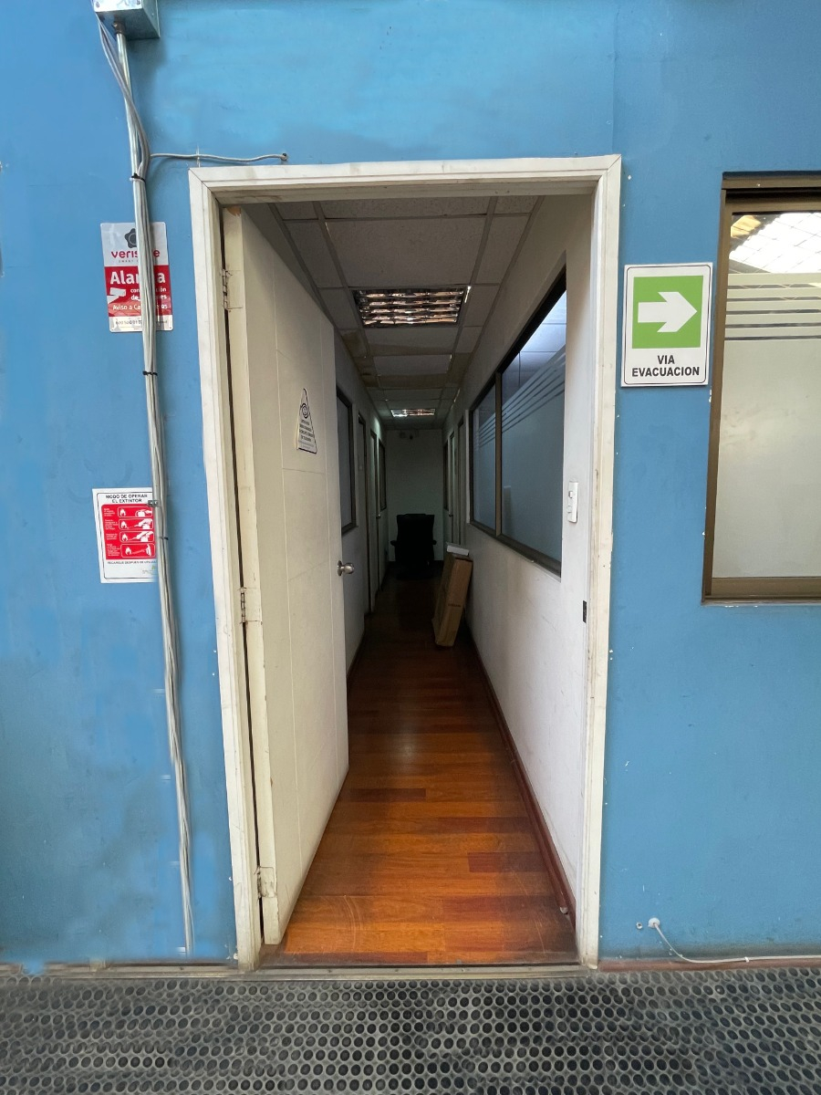 Arriendo Galpon Con 7 Oficinas / Estacion Central / Abtao