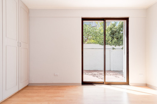 Venta Casa NP 4D 3B 4E Rotonda Atenas - Las Condes