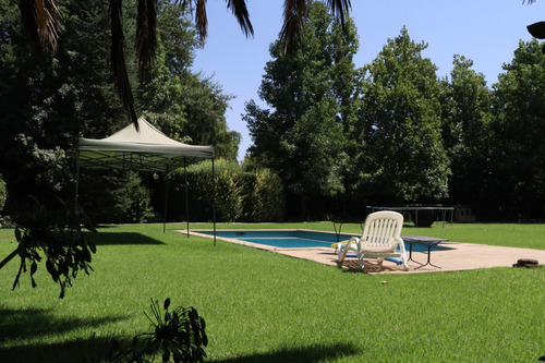 Venta Casa NOSP 4D en suite Walk-in cl&oacute;set 4B 10E 1B Chicureo - Colina