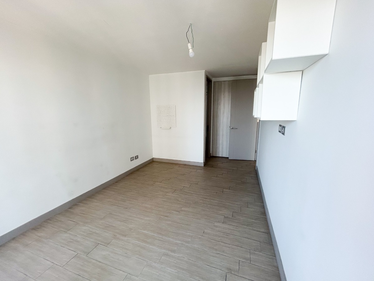 Venta Departamento P 2D en suite Walk-in cl&oacute;set 2B 1E 2Bd Plaza Ega&ntilde;a - &Ntilde;u&ntilde;oa