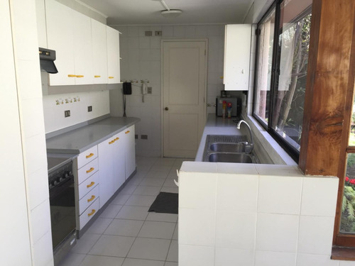 Arriendo Casa N 5D en suite Walk-in cl&oacute;set 4B 3E 2B La Dehesa - Lo Barnechea