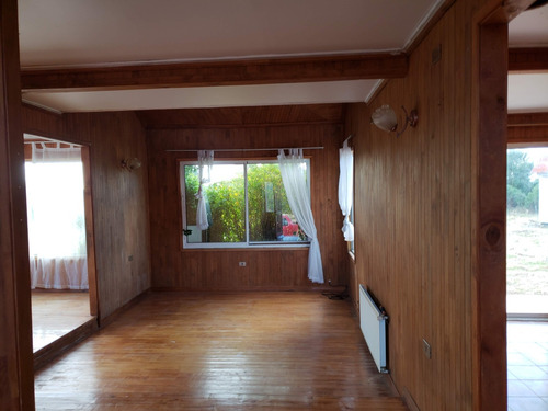 Venta Casa 5D en suite Walk-in cl&oacute;set 4B 10E 1B Centro de Puerto Varas - Puerto Varas