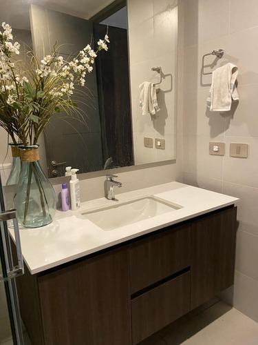 Venta Departamento NP 2D en suite 2B 1E 1B Metro Hernando de Magallanes - Las Condes