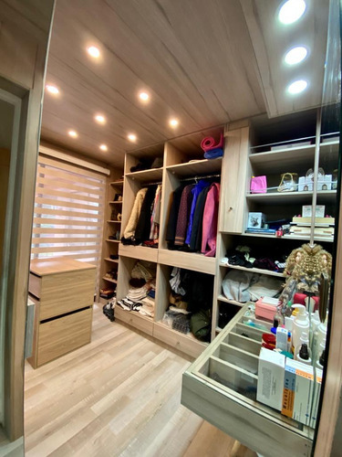 Arriendo Casa 5D 3B 1E 1B Los Dominicos - Las Condes