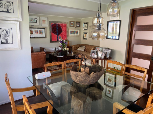 Venta Casa O 4D en suite Walk-in cl&oacute;set 3B 2E 1B Carlos Ossand&oacute;n - La Reina