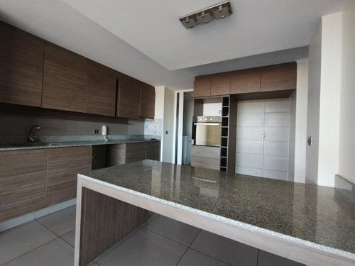 Arriendo Departamento SP 3D en suite Walk-in cl&oacute;set 3B 1E 1B Metro Sim&oacute;n Bolivar - &Ntilde;u&ntilde;oa