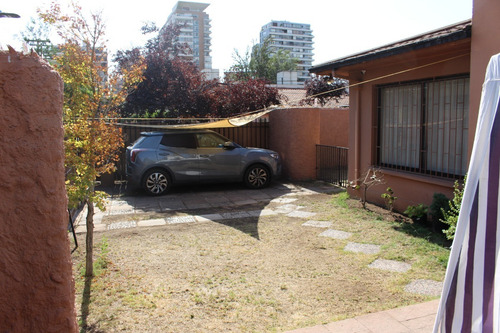 Venta Casa NP 4D en suite 3B 3E 2B Sebasti&aacute;n Elcano - Las Condes